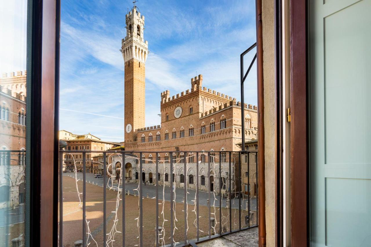 The Balcony Suite - Affaccio Su Piazza Del Campo Siena Exterior photo
