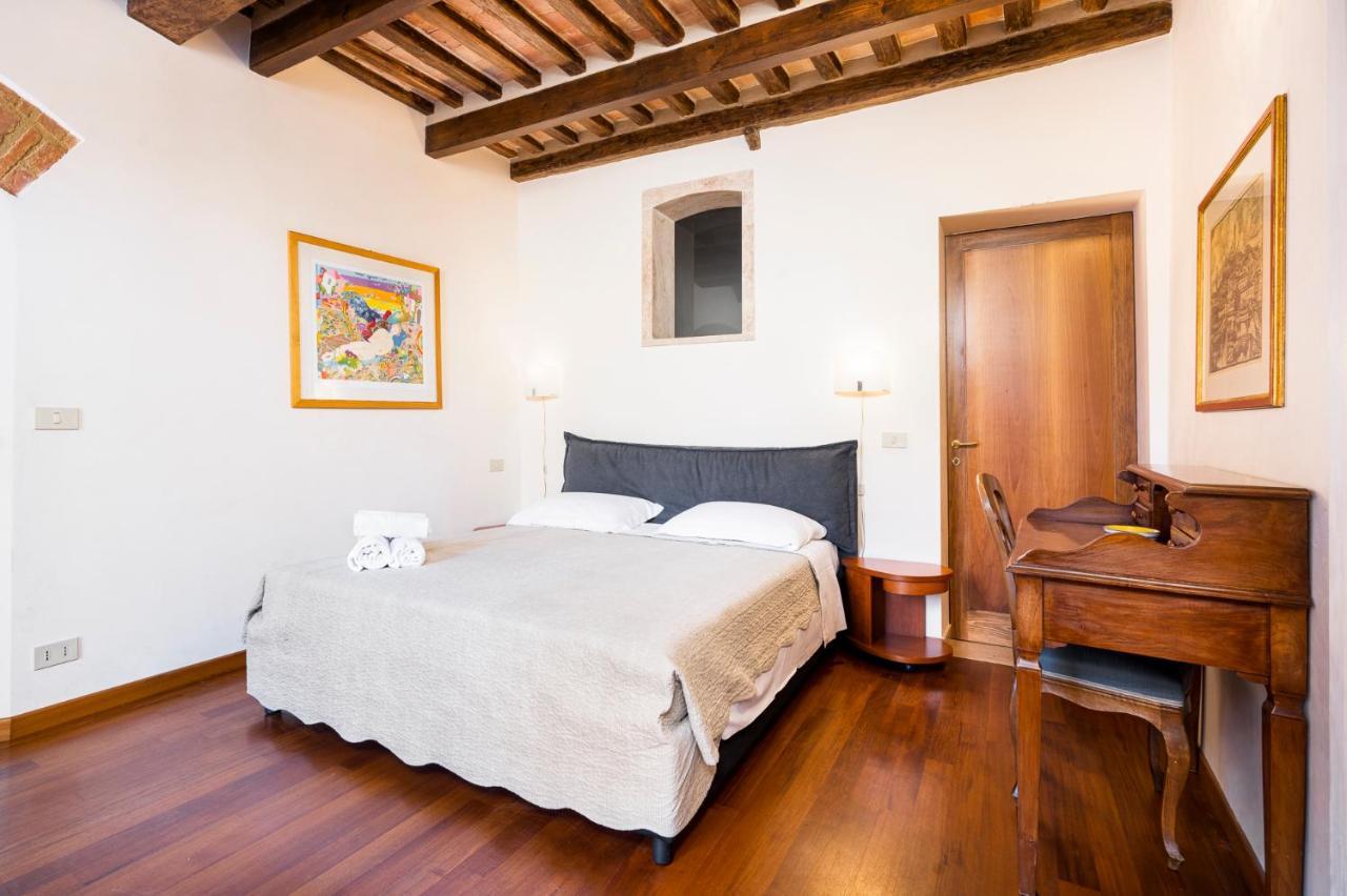 The Balcony Suite - Affaccio Su Piazza Del Campo Siena Exterior photo