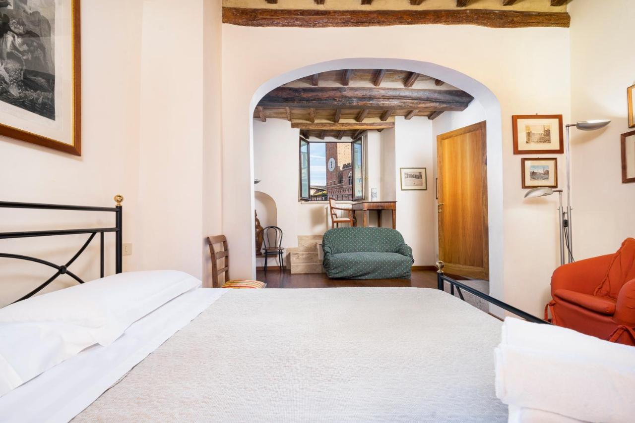 The Balcony Suite - Affaccio Su Piazza Del Campo Siena Exterior photo