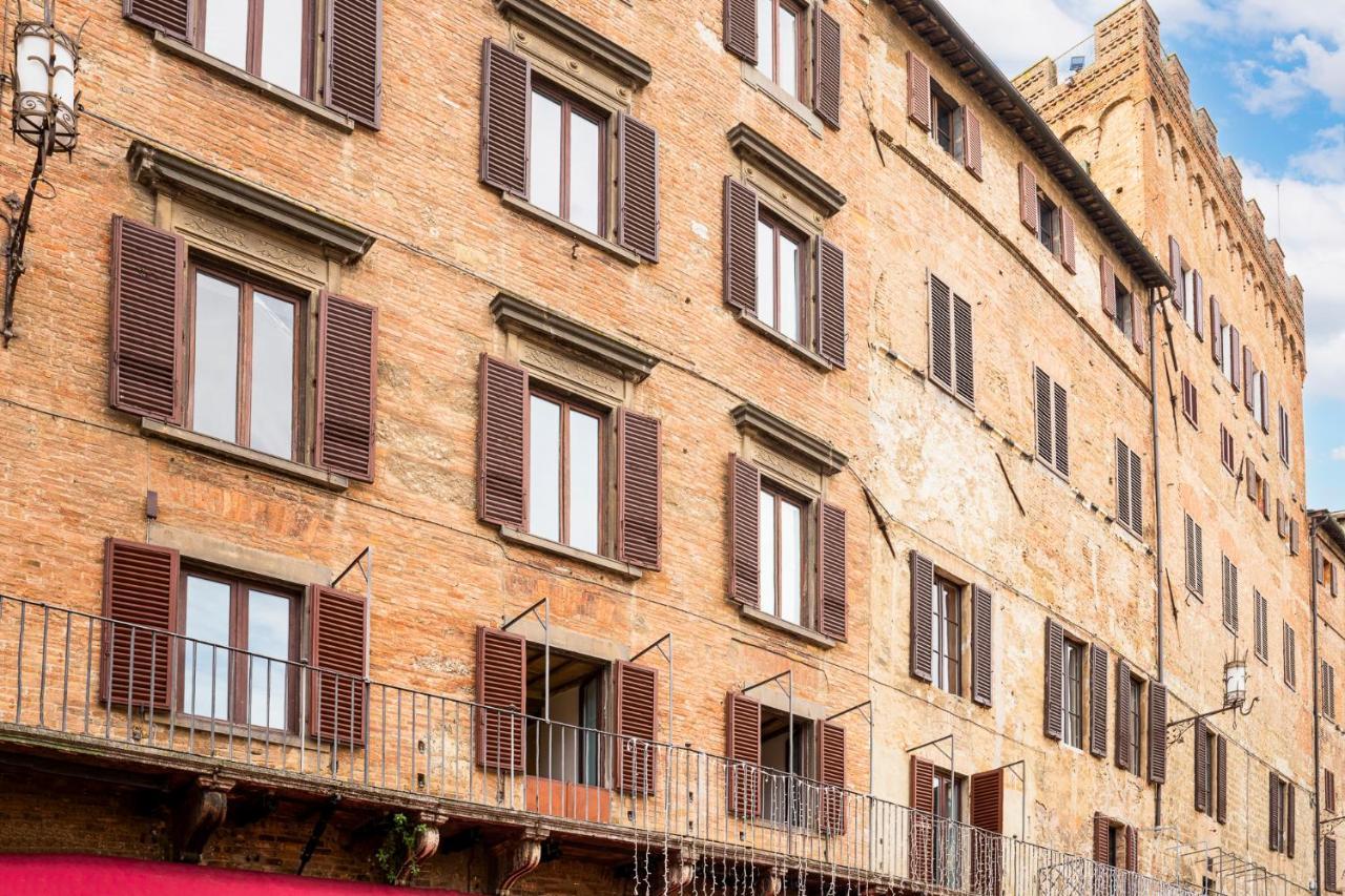 The Balcony Suite - Affaccio Su Piazza Del Campo Siena Exterior photo