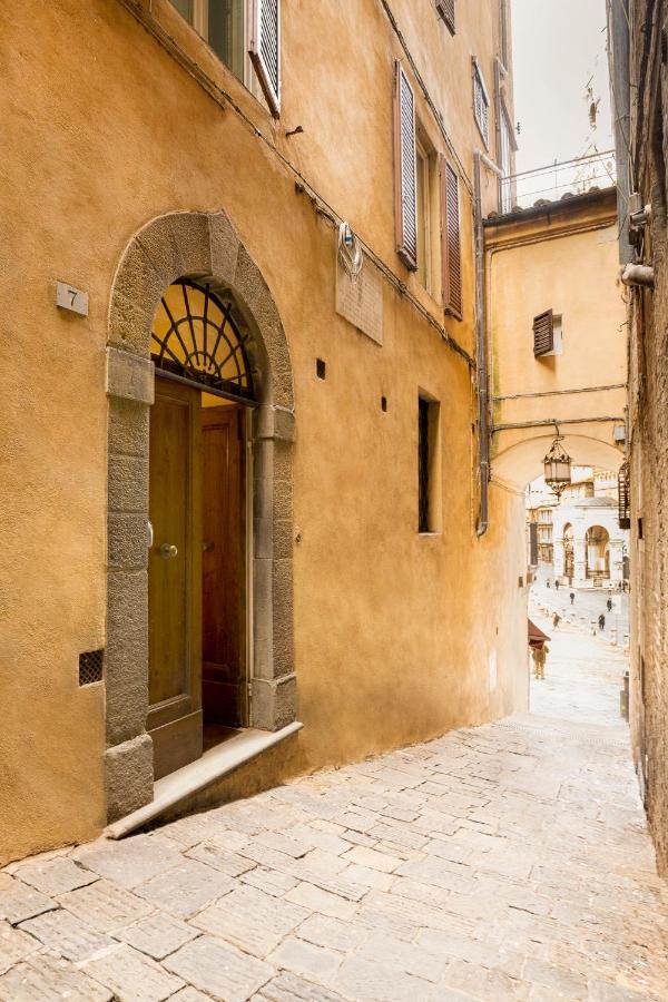 The Balcony Suite - Affaccio Su Piazza Del Campo Siena Exterior photo