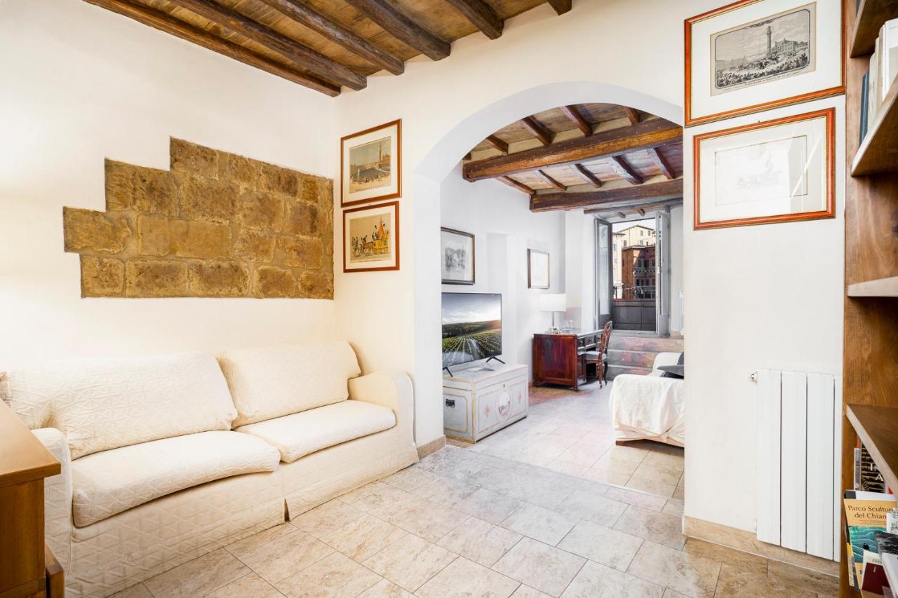 The Balcony Suite - Affaccio Su Piazza Del Campo Siena Exterior photo